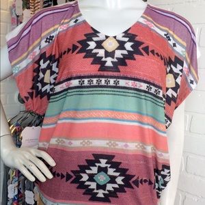 BNWOT Size M Enti Glamour Aztec/Tribal Print Top
